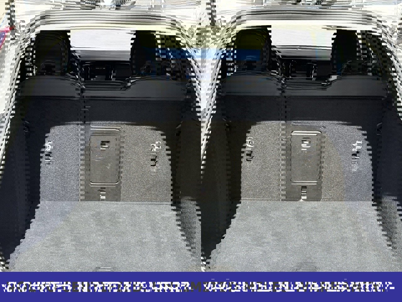 Certified 2025 Volvo V60 B5 Cross Country Plus image 37