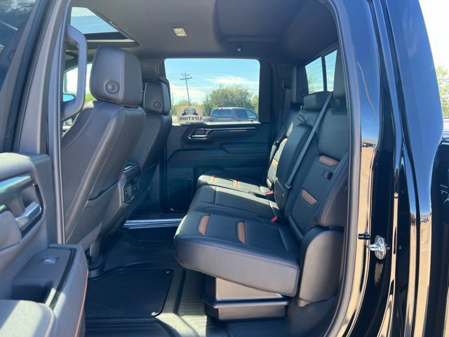 Used 2025 GMC Sierra 2500 AT4 w/ AT4 Premium Plus Package AWD/4WD image 18
