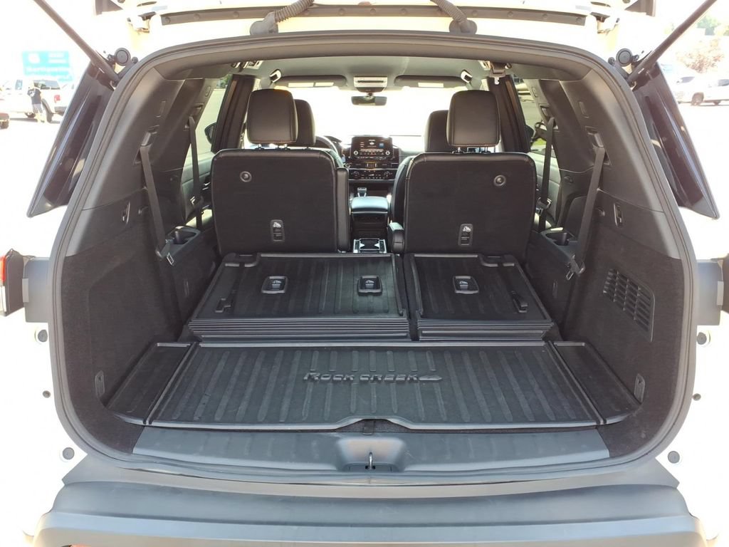 Used 2024 Nissan Pathfinder Rock Creek AWD/4WD image 23