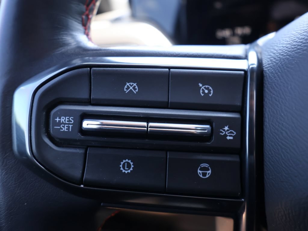 Certified 2025 GMC Yukon AT4 Ultimate AWD/4WD image 19