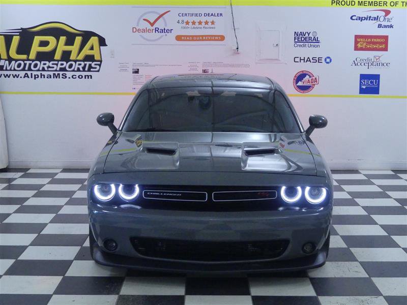 Used 2018 Dodge Challenger R/T Scat Pack w/ Leather Interior Group RWD image 2