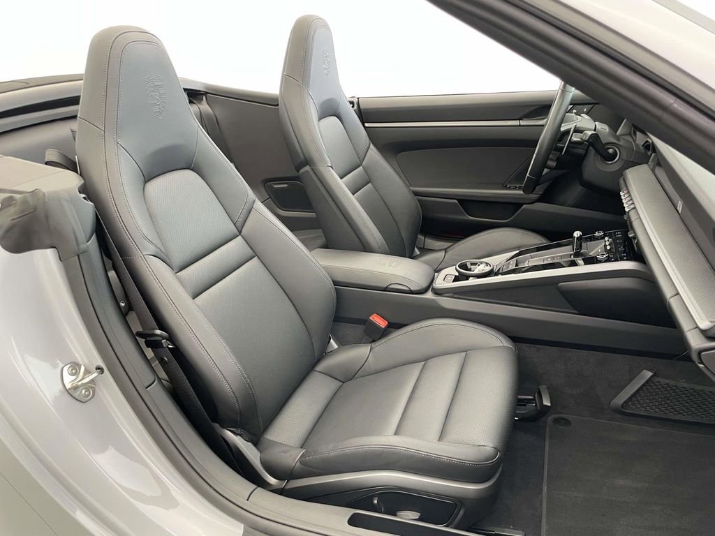Certified 2024 Porsche 911 Carrera 4S AWD/4WD image 20