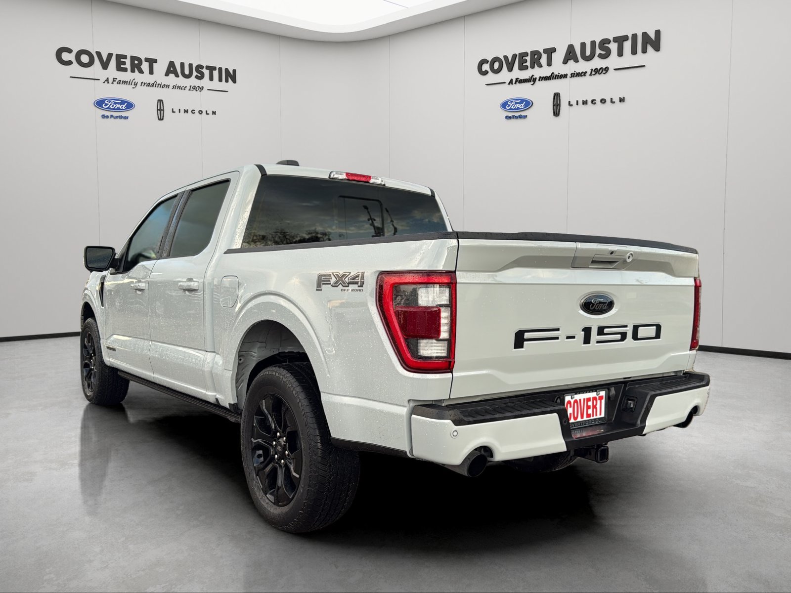 Used 2023 Ford F150 Lariat w/ Equipment Group 502A High AWD/4WD image 3