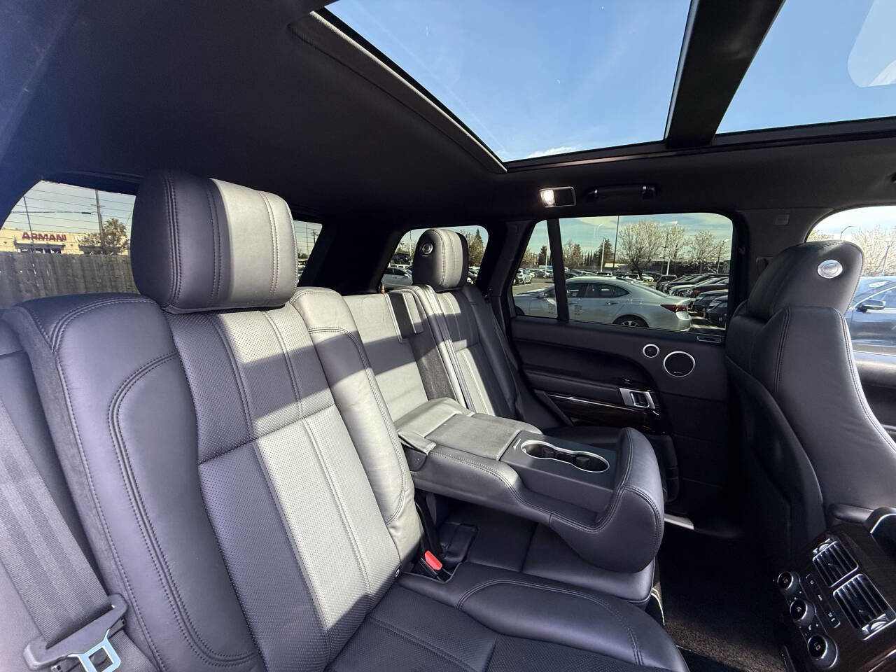 Used 2016 Land Rover Range Rover Supercharged image 19