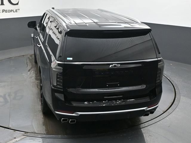 New 2025 Chevrolet Suburban High Country image 36