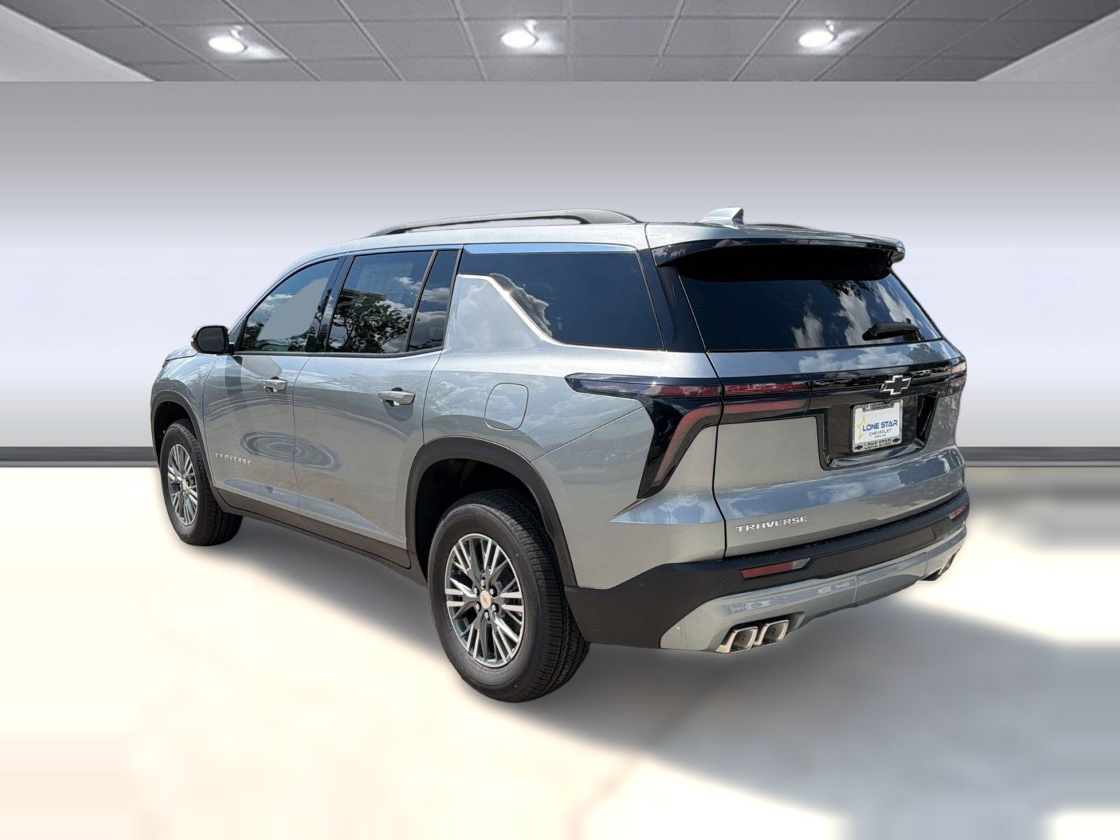 New 2026 Chevrolet Traverse LT FWD image 3