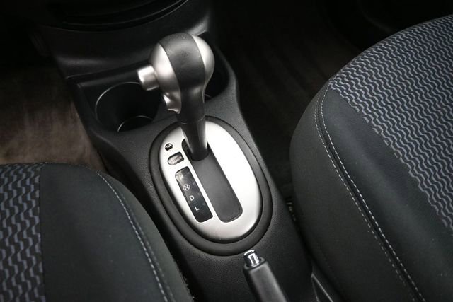 Used 2015 Nissan Versa Note SV FWD image 27