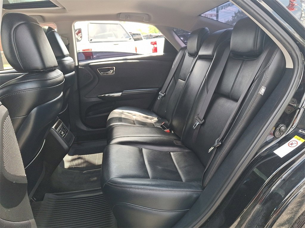 Used 2018 Toyota Avalon XLE Premium image 10