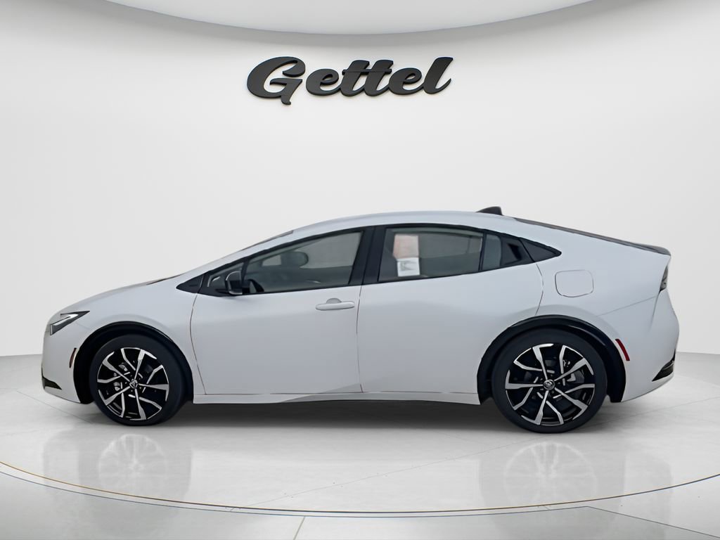 New 2026 Toyota Prius Plug-In Hybrid FWD image 5
