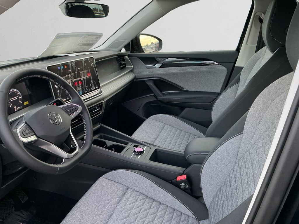 New 2026 Volkswagen Tiguan S image 9