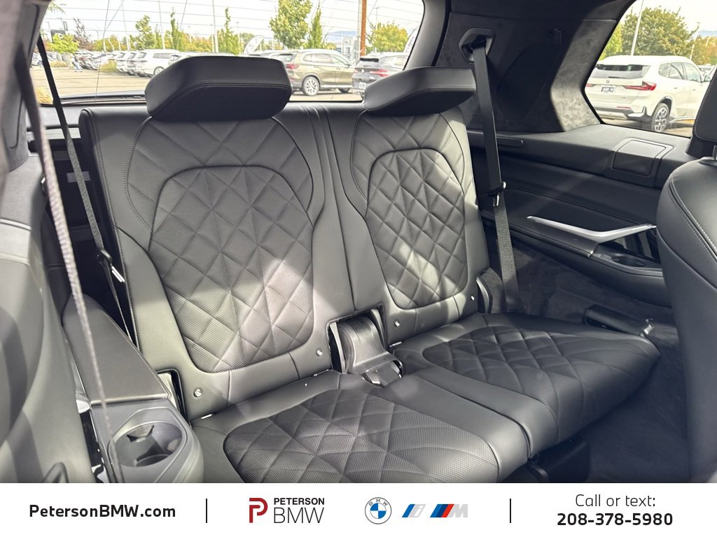 New 2026 BMW X7 xDrive40i w/ M Sport Package image 24