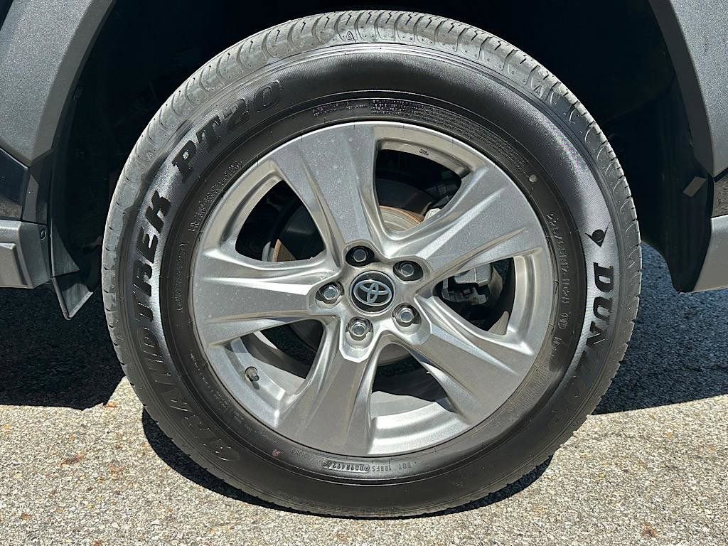 Certified 2025 Toyota RAV4 XLE w/ Convenience Package image 31