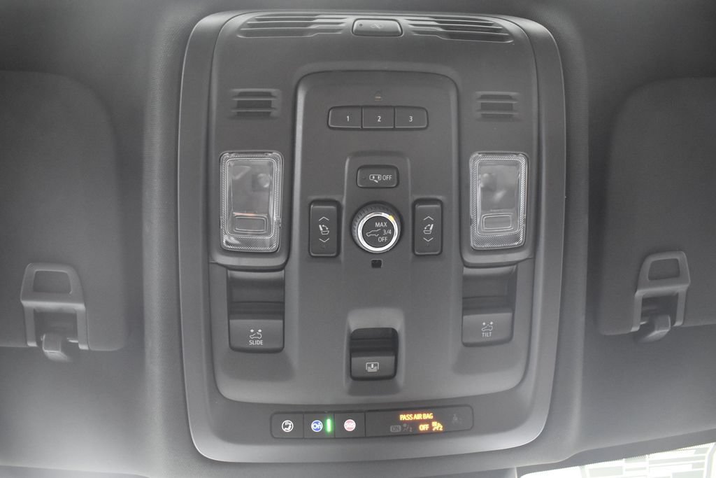 Certified 2024 Cadillac Escalade Premium Luxury w/ Performance Package AWD/4WD image 23