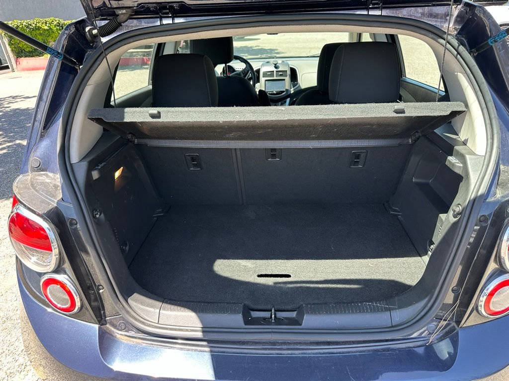 Used 2016 Chevrolet Sonic LT FWD image 4