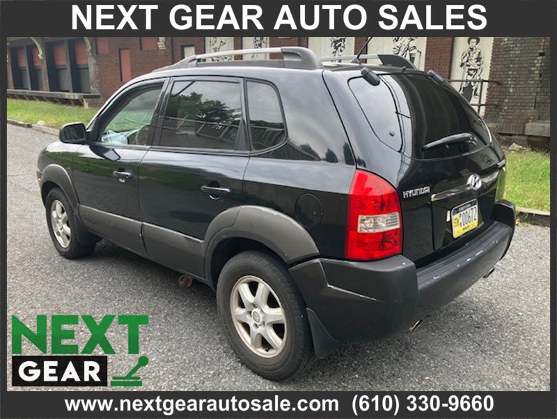 Used 2005 Hyundai Tucson GLS FWD image 3