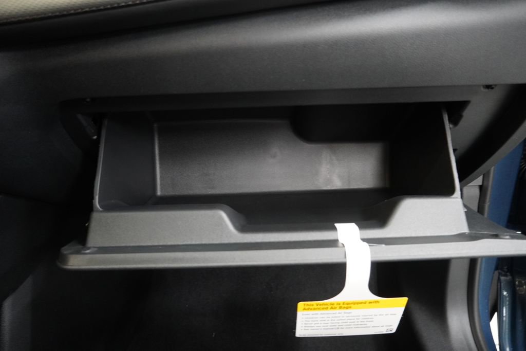 New 2026 Chevrolet Equinox LT w/ Convenience Package II FWD image 40