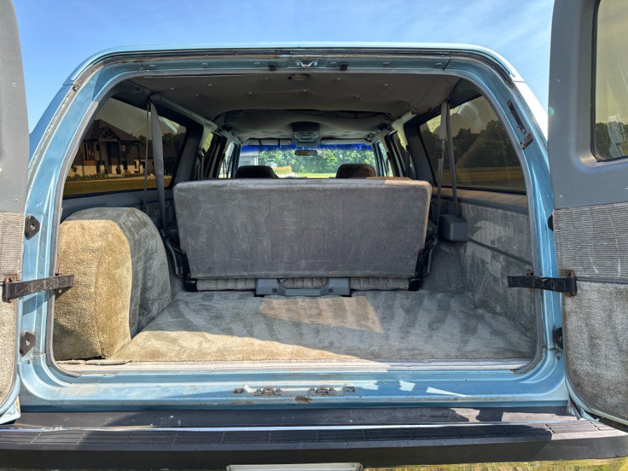 Used 1989 Chevrolet Suburban 4WD image 26