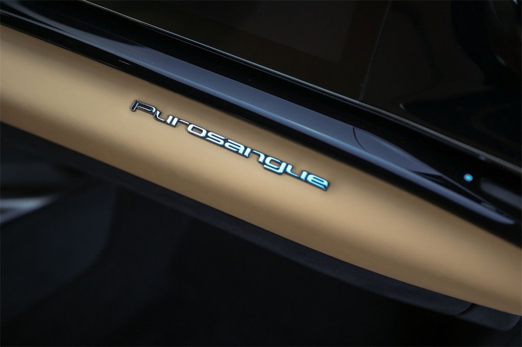 Certified 2024 Ferrari Purosangue Base image 49