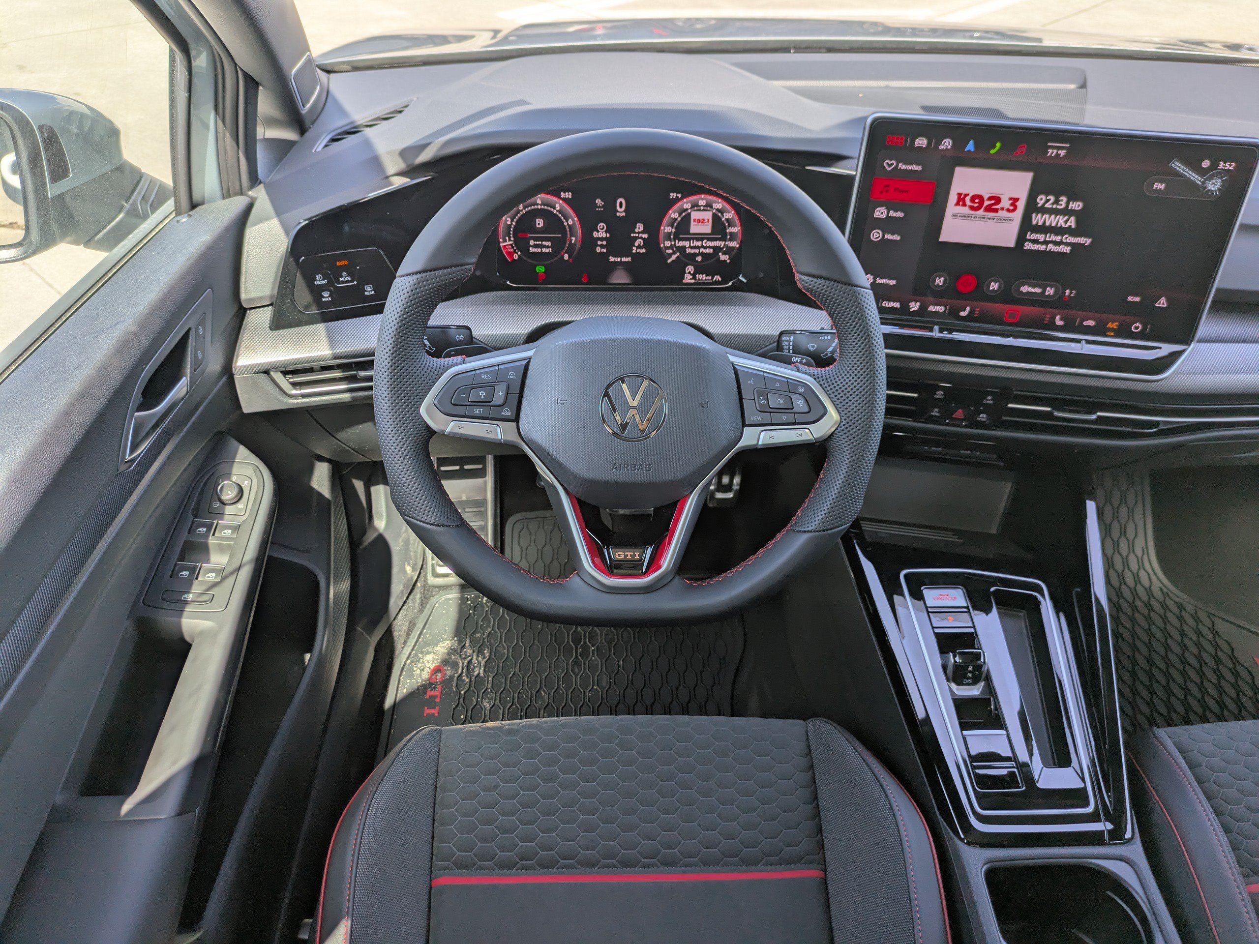 New 2026 Volkswagen GTI SE FWD image 15