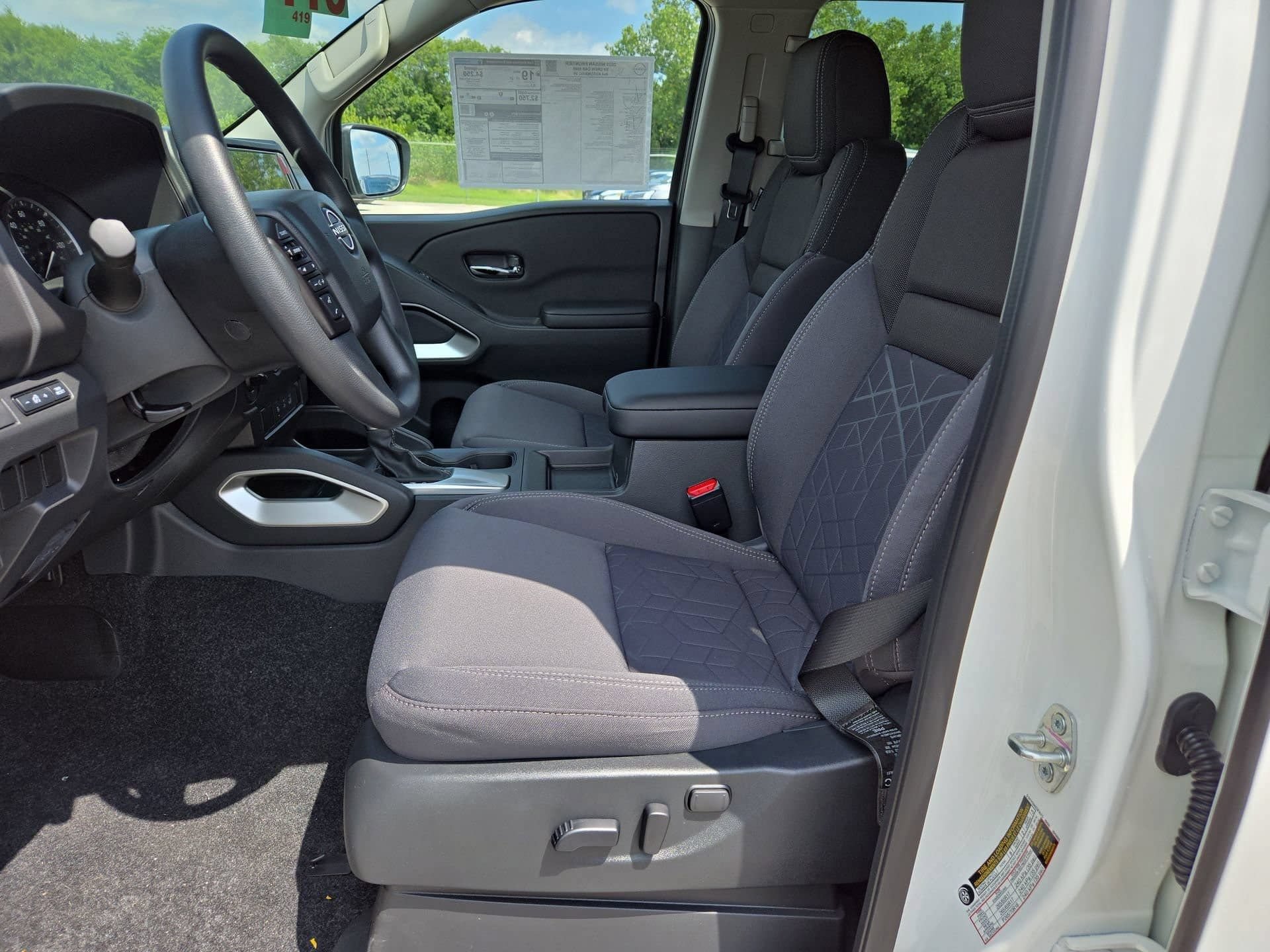 New 2025 Nissan Frontier SV AWD/4WD image 10