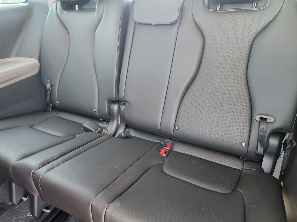 New 2026 Kia Carnival image 11