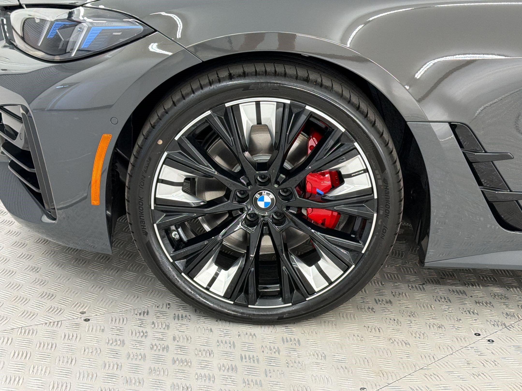New 2026 BMW 440i xDrive w/ Premium Package AWD/4WD image 13
