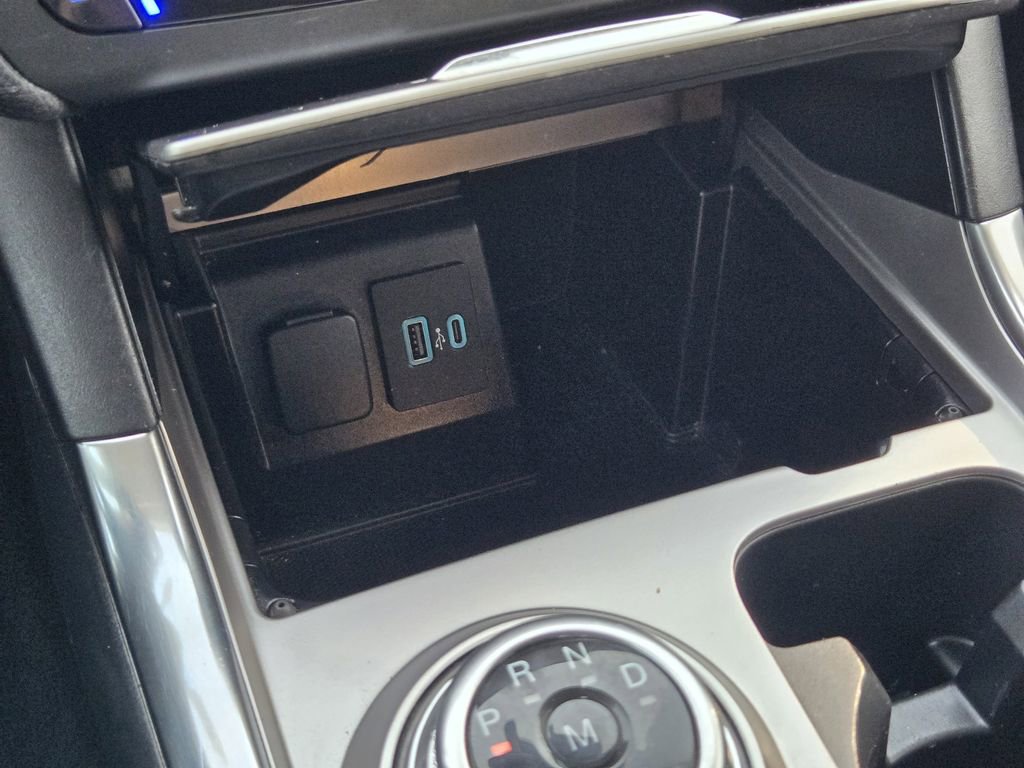 Used 2020 Ford Explorer Limited image 19