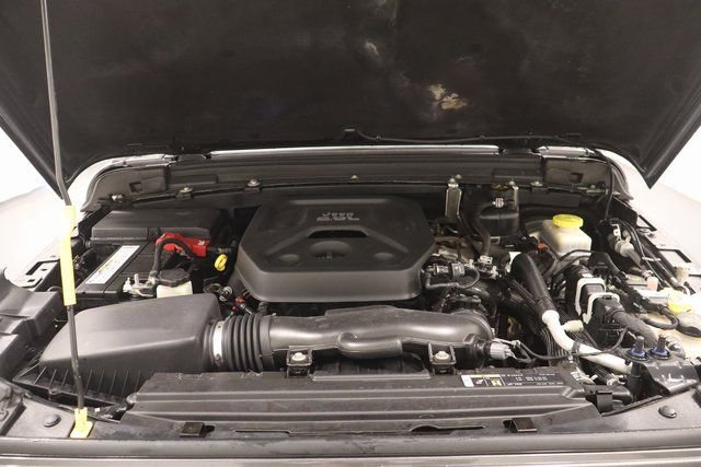 Used 2019 Jeep Wrangler Unlimited Sahara w/ Uconnect 4C Nav & Sound Group image 22