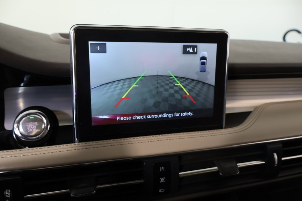 Used 2021 Lincoln Corsair AWD w/ Premium Package image 6