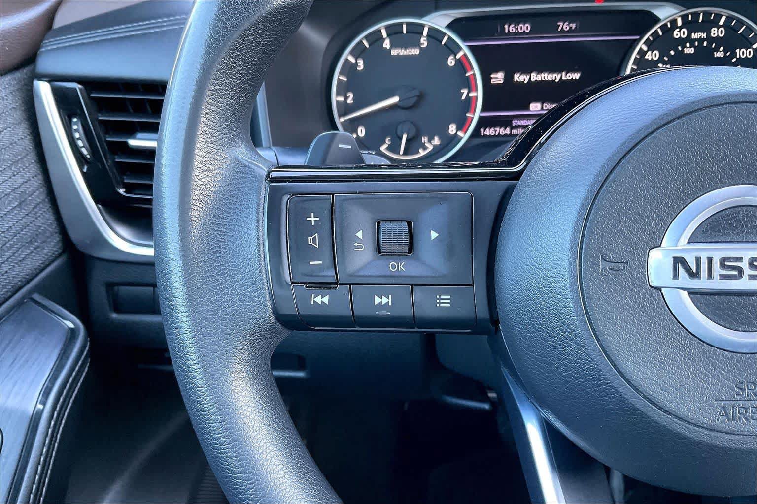 Used 2021 Nissan Rogue SV FWD image 23