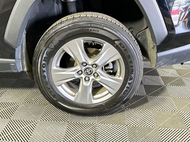 Certified 2024 Toyota RAV4 XLE image 28