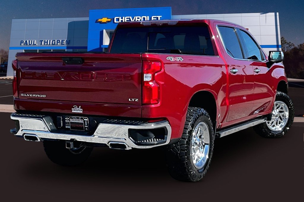 Used 2020 Chevrolet Silverado 1500 LTZ w/ LTZ Plus Package AWD/4WD image 7