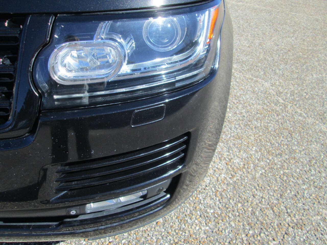 Used 2014 Land Rover Range Rover Supercharged image 16