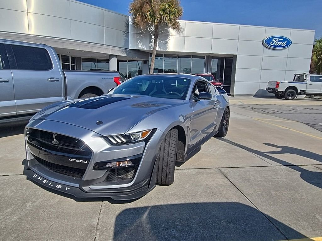 Used 2021 Ford Mustang Shelby GT500 w/ Technology Package RWD image 1