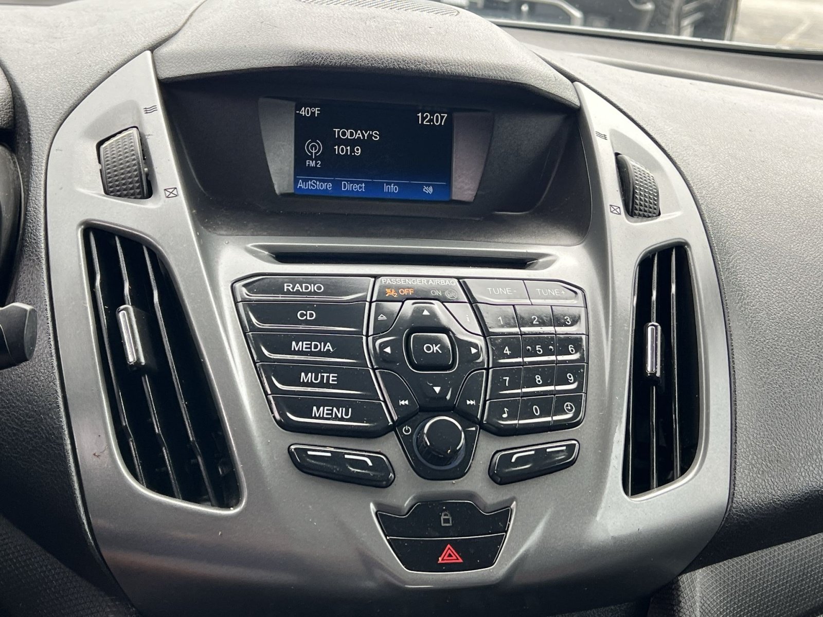 Used 2017 Ford Transit Connect XL FWD image 25