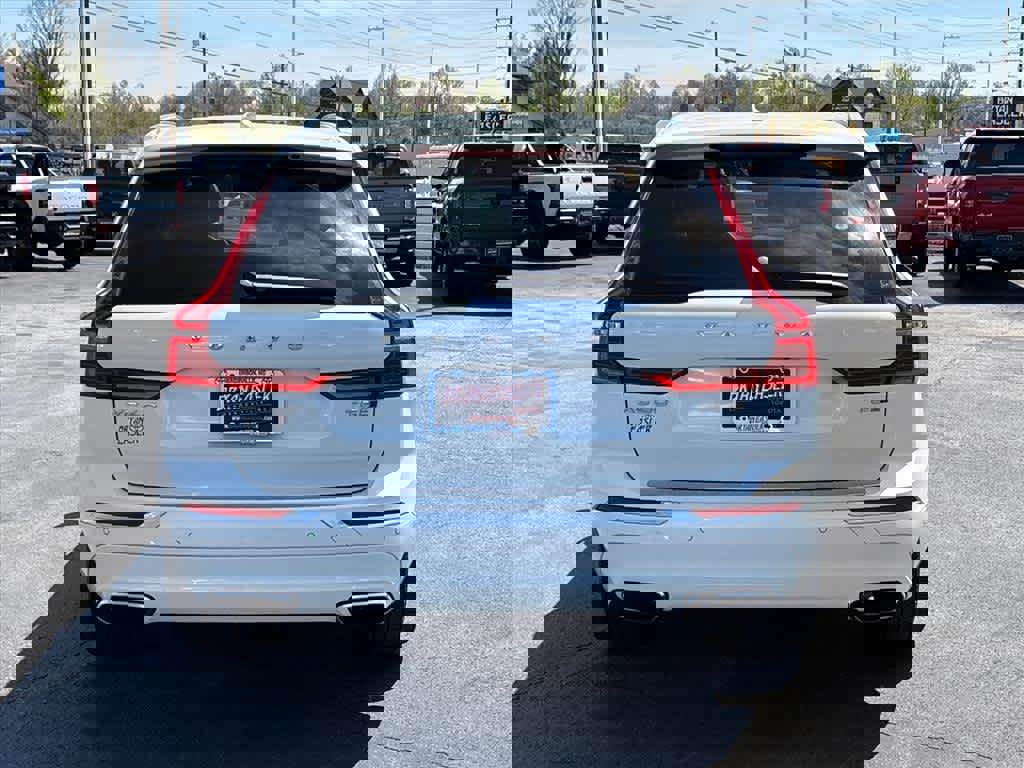 Used 2020 Volvo XC60 T5 Inscription w/ Protection Package Premier image 28