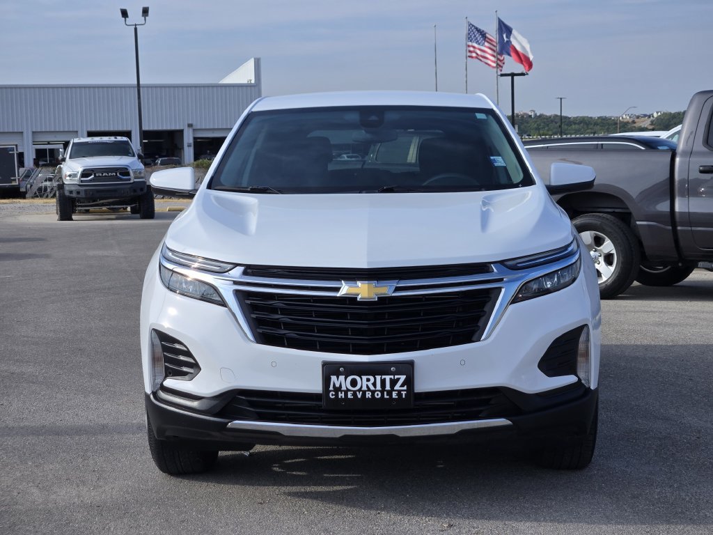 Used 2023 Chevrolet Equinox LT w/ LPO, Floor Liner Package AWD/4WD image 2
