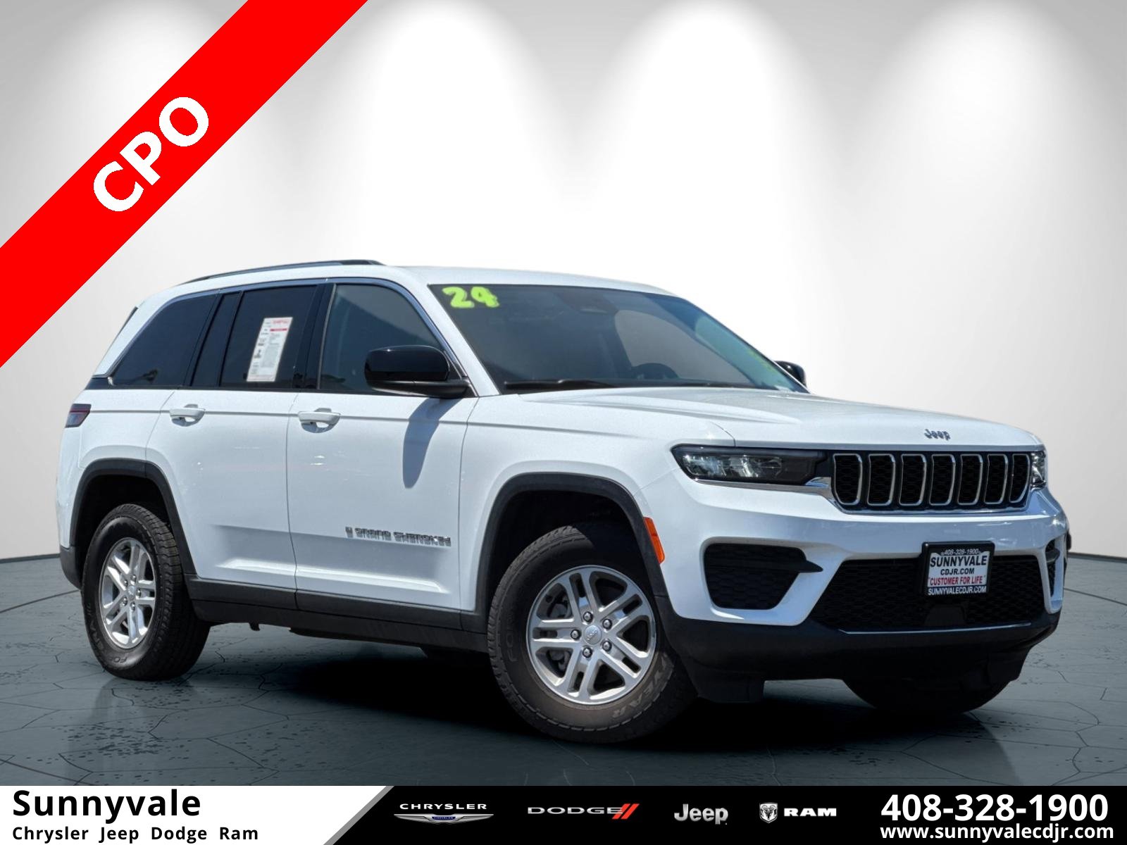 Used 2024 Jeep Grand Cherokee Laredo