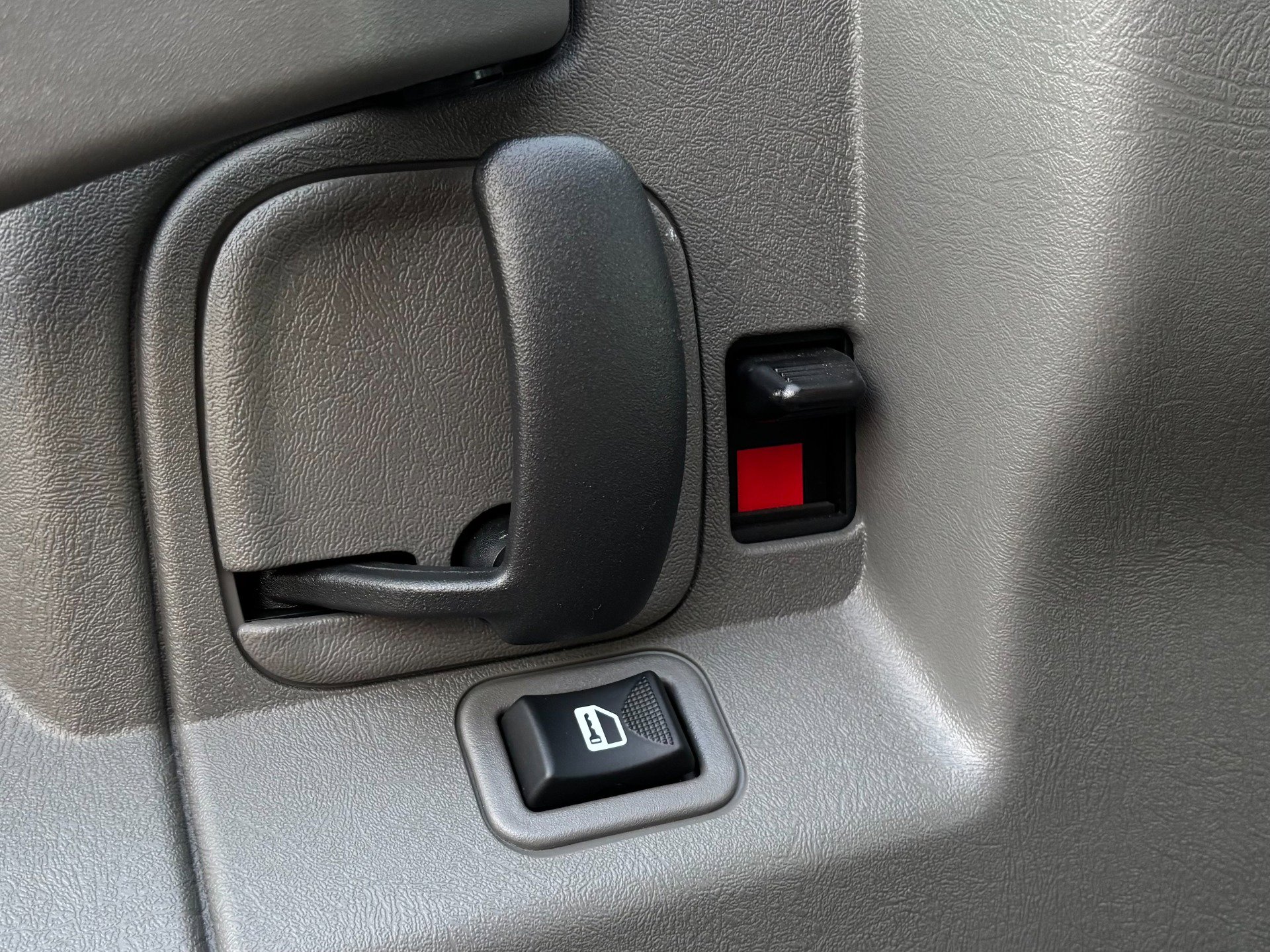 Used 2022 Chevrolet Express 3500 w/ Power Convenience Package RWD image 36