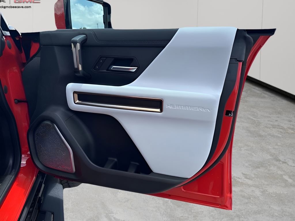 New 2025 GMC Hummer EV 2X w/ LPO, Dark Essentials Package image 26