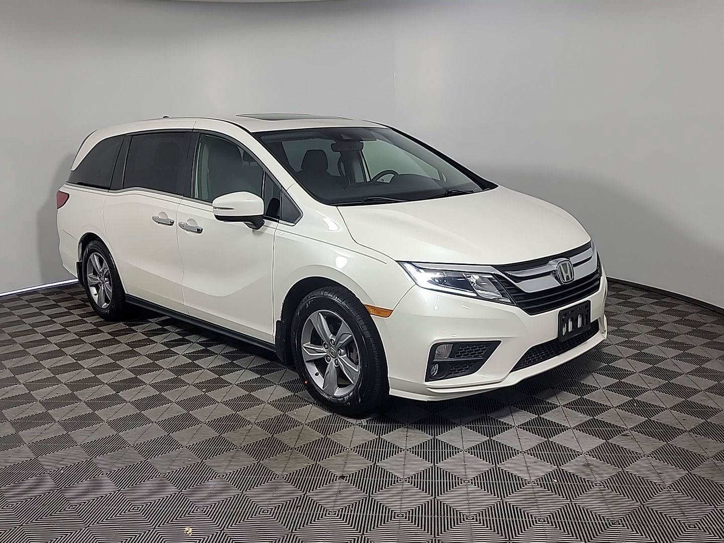 Certified 2018 Honda Odyssey EX-L image 1