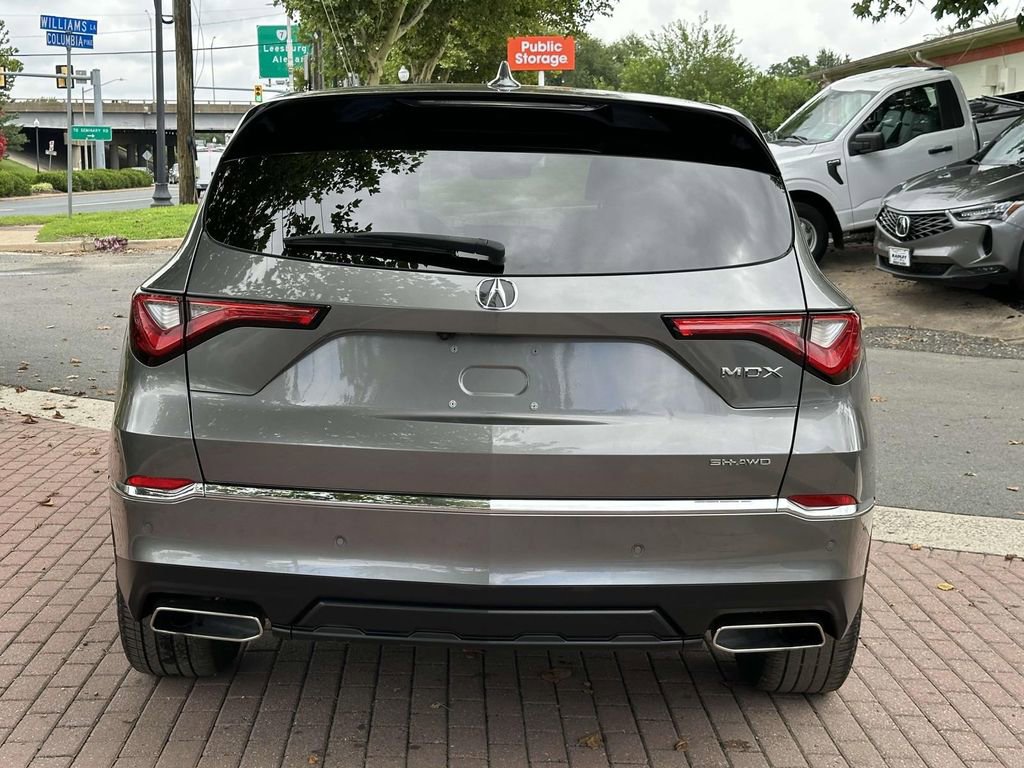 Certified 2023 Acura MDX SH-AWD w/ Technology Package image 4