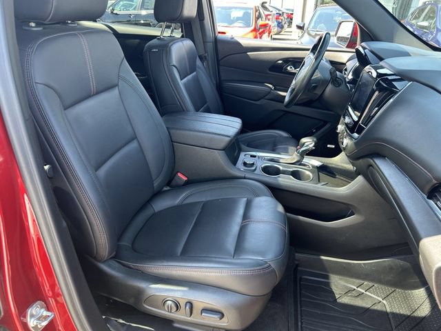 Used 2023 Chevrolet Traverse RS w/ LPO, Floor Liner Package AWD/4WD image 28