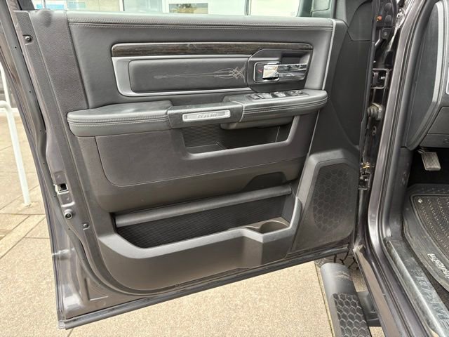 Used 2016 RAM 1500 Limited image 11