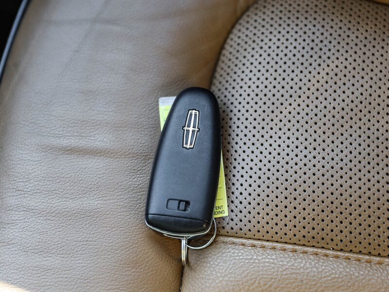Used 2014 Lincoln MKX FWD w/ Equipment Group 102A image 36