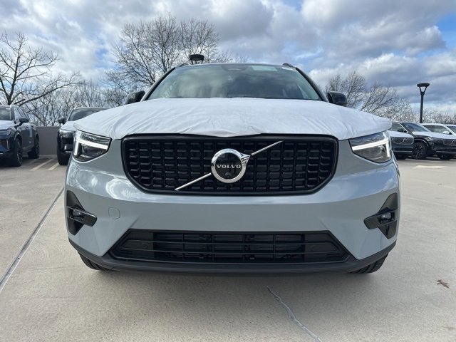 New 2026 Volvo XC40 B5 Plus w/ Protection Package Premier image 2