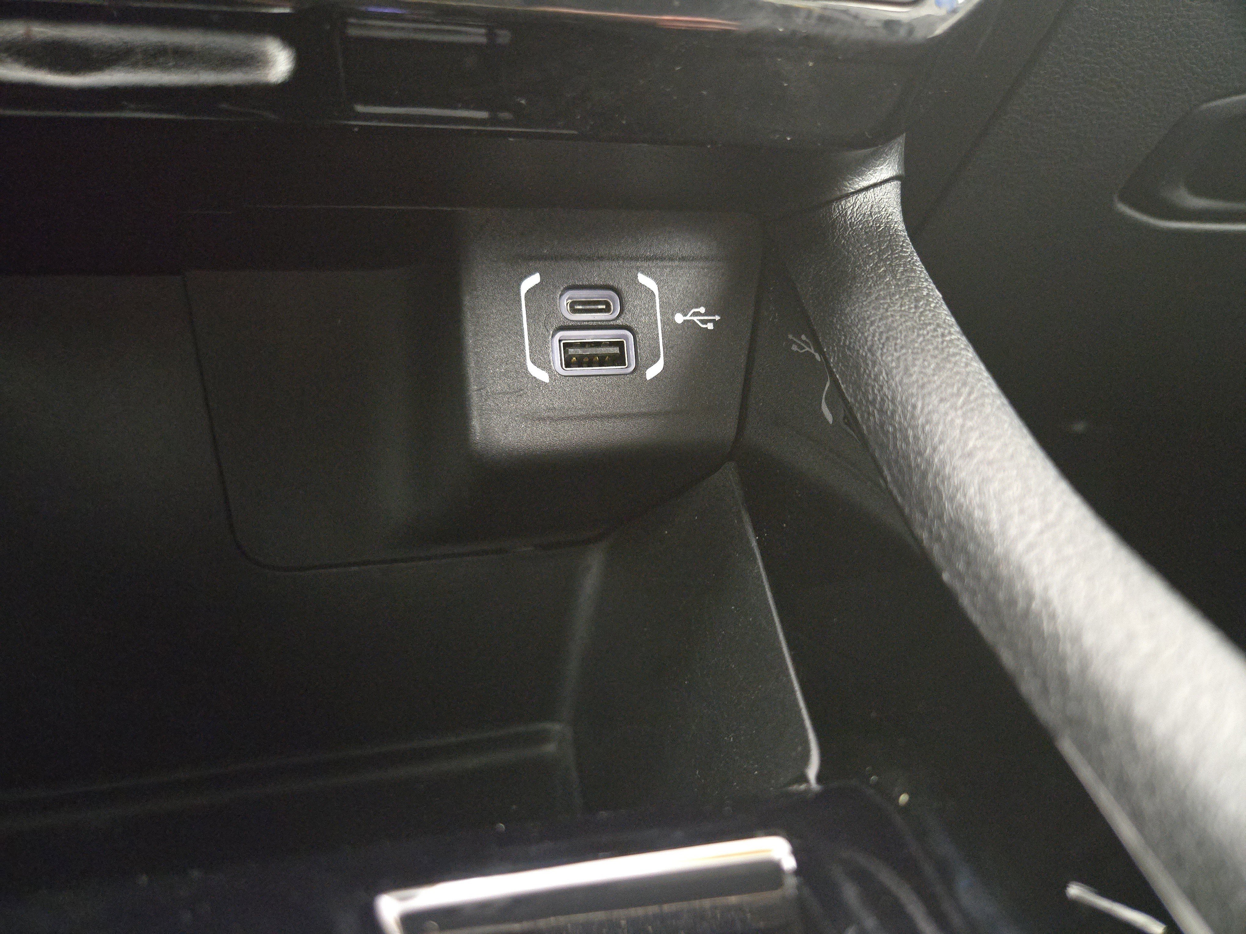 Certified 2022 Jeep Compass Limited image 28