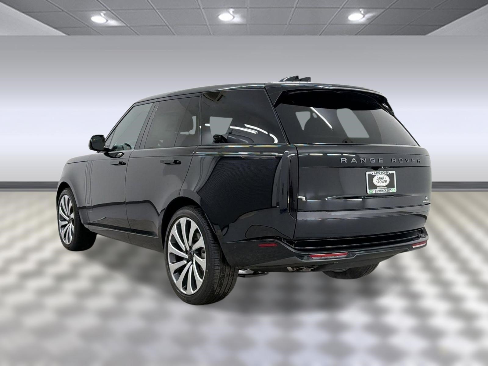 New 2026 Land Rover Range Rover SE AWD/4WD image 3