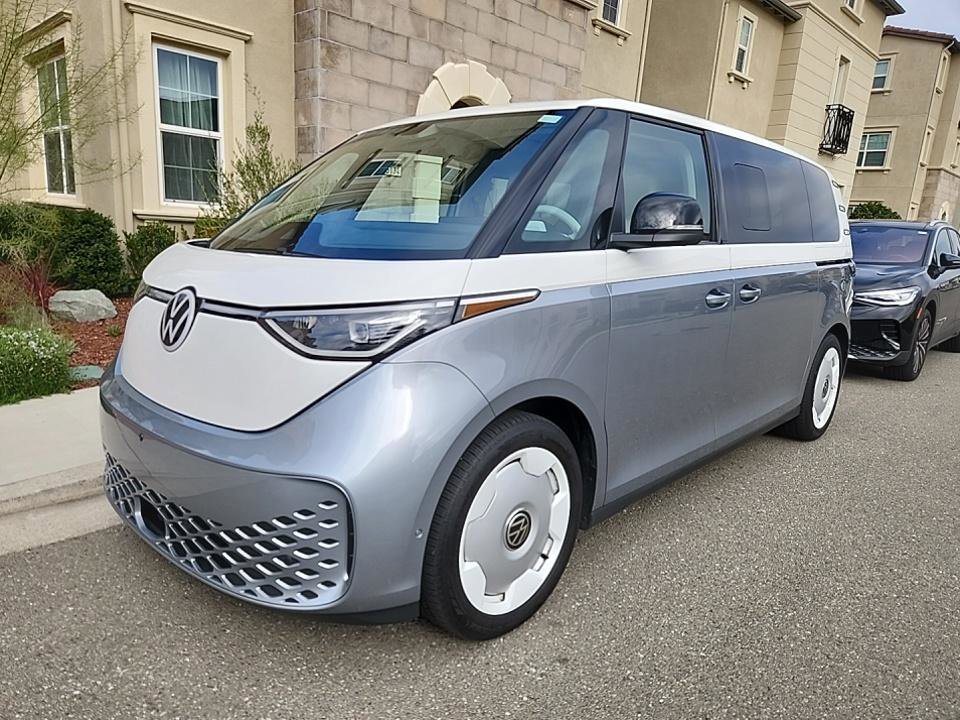 Used 2025 Volkswagen ID. Buzz 1st Edition image 1