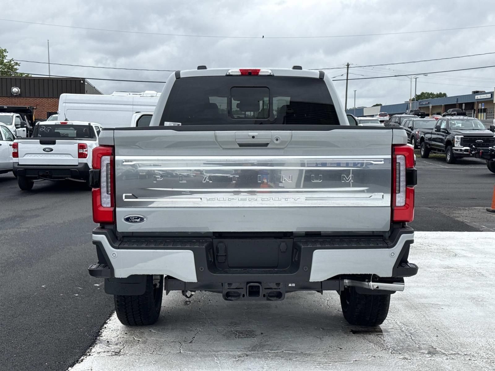 New 2026 Ford F350 Platinum w/ Platinum Plus Package AWD/4WD image 4